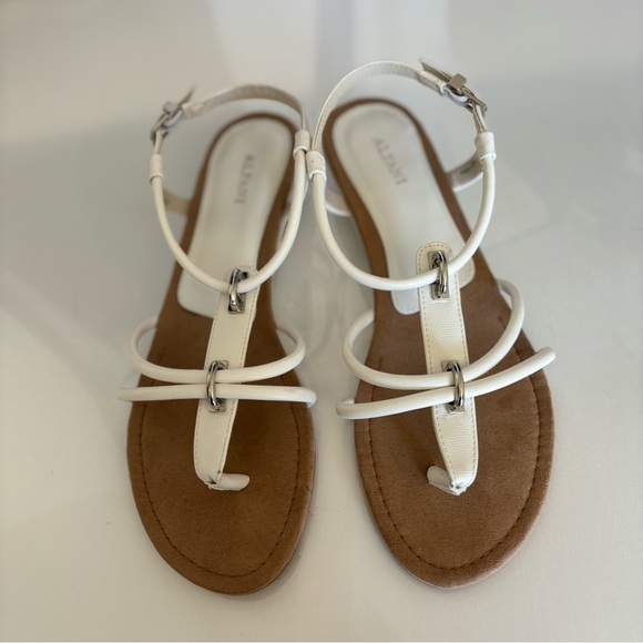 Alfani Hayyden Synthetic Thong Slingback Sandals White 9.5M Wedge Heal - Picture 2 of 7